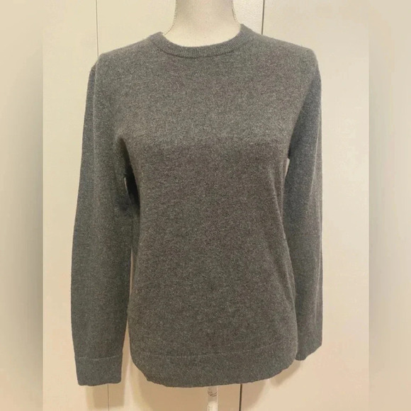 Everlane Classic Cashmere Grey Crewneck Sweater Size Small - Picture 6 of 6
